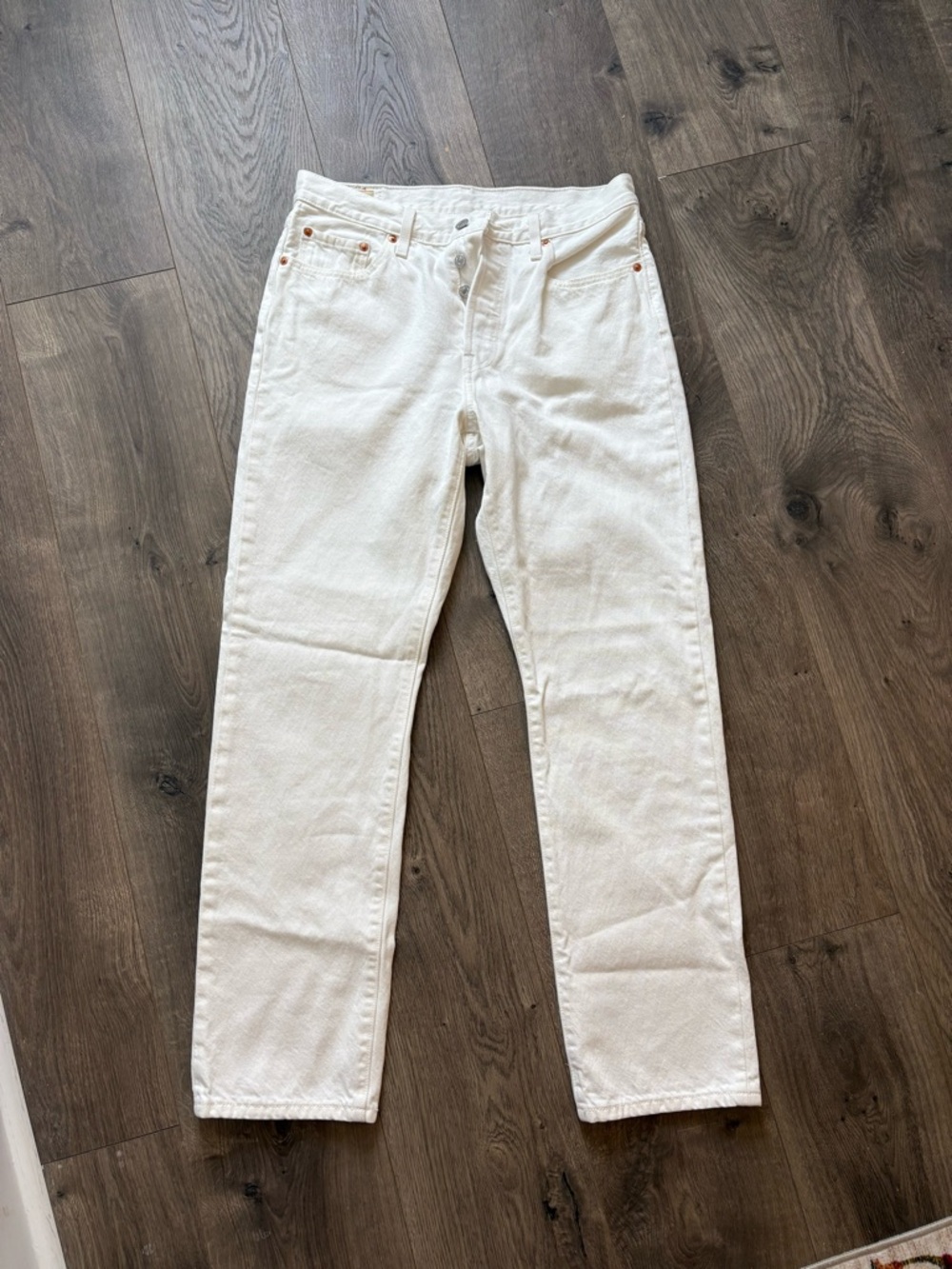 Levi's White Straight Leg Jeans - never worn